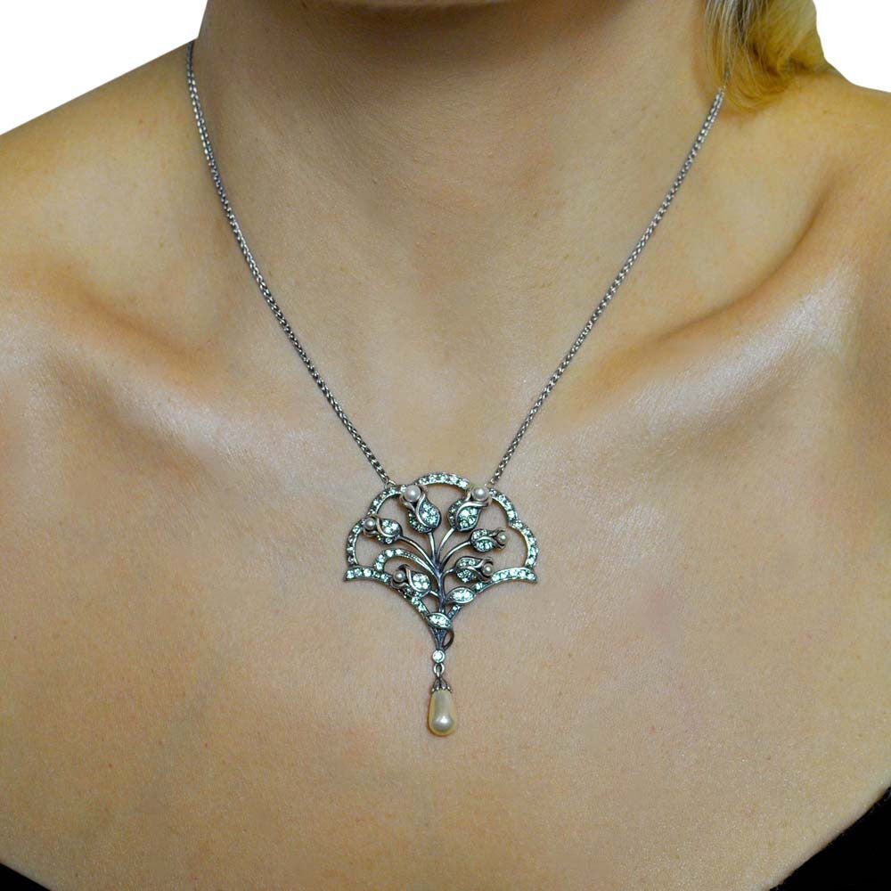 925 SILVER ART DECO FLOWER NECKLACE WITH NATURAL PEARLS AND SEMI-PRECIOUS STONES - MY LITTLE VENDOME