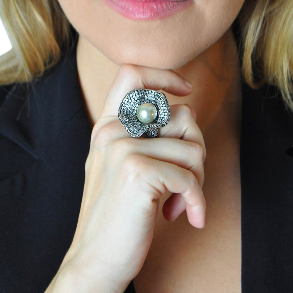 FLOWER RING GREY PEARL & NATURAL CRYSTALS - MY LITTLE VENDOME