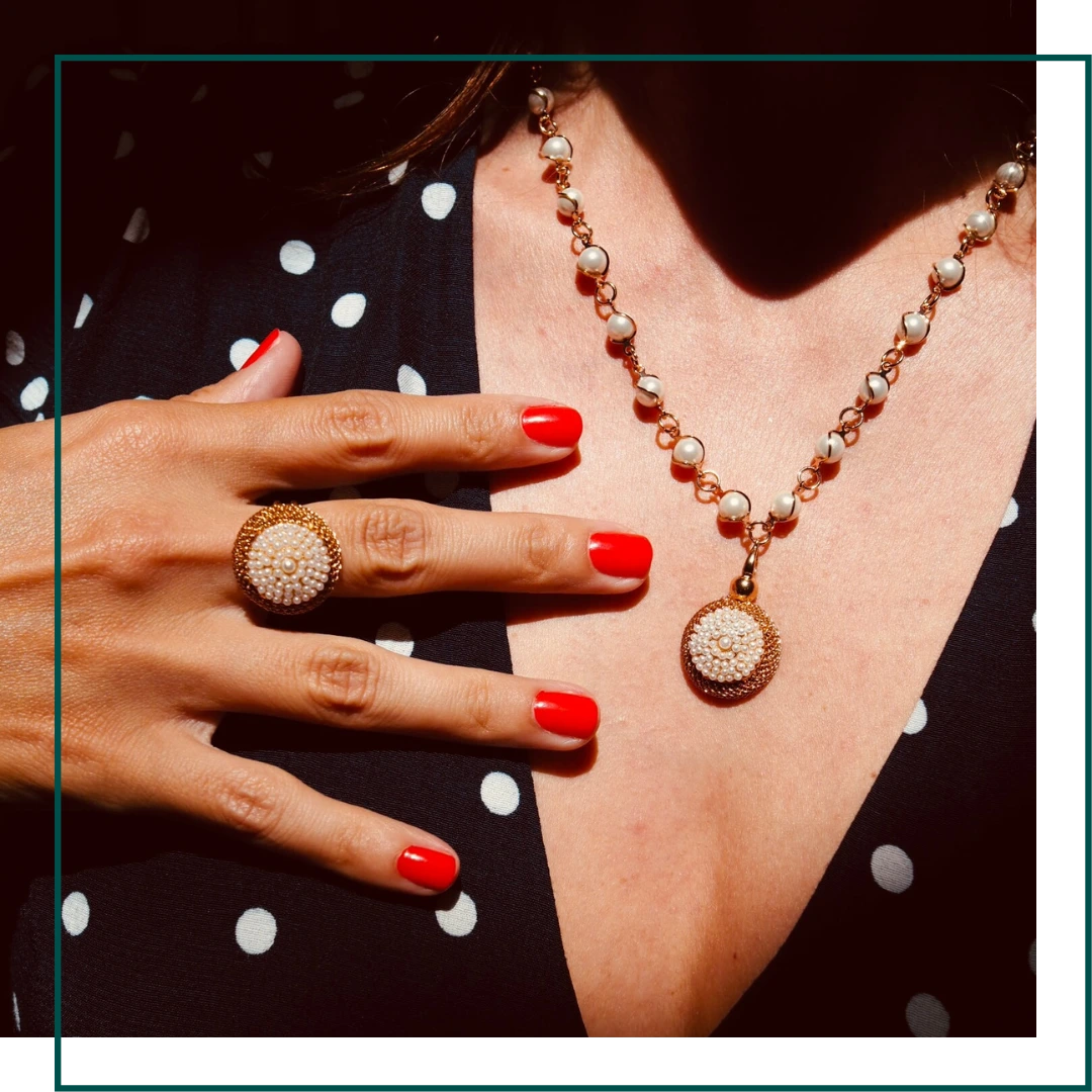 COFFRET TUILERIES PERLES Collier + Bague